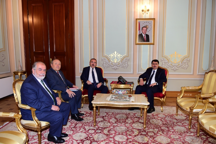 12.05.2016 Perşembe SİLİVRİ EXPO 2016 Davetiyemizi Sn.Valimiz Vasip Şahin'e makamında takdim ettik.