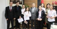 E- Twinning Ekibi Öğrencileri Ödüllendirildi
